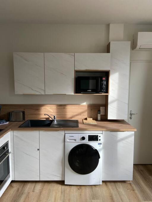 Appartement Hypercentre 100% Equipe *Clim* บรีฟ-ลา-เกยยาร์ด ภายนอก รูปภาพ