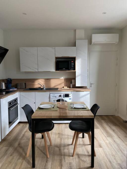 Appartement Hypercentre 100% Equipe *Clim* บรีฟ-ลา-เกยยาร์ด ภายนอก รูปภาพ